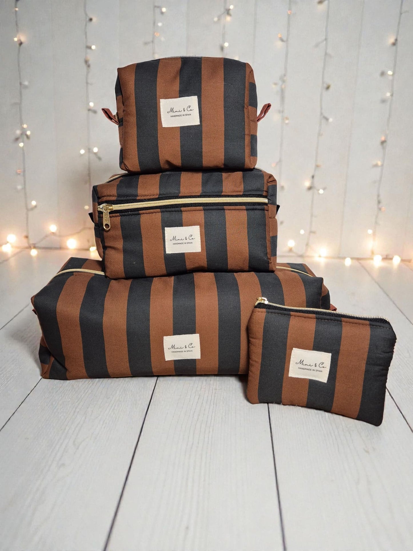 Neceser XXL rayas negro y marrón