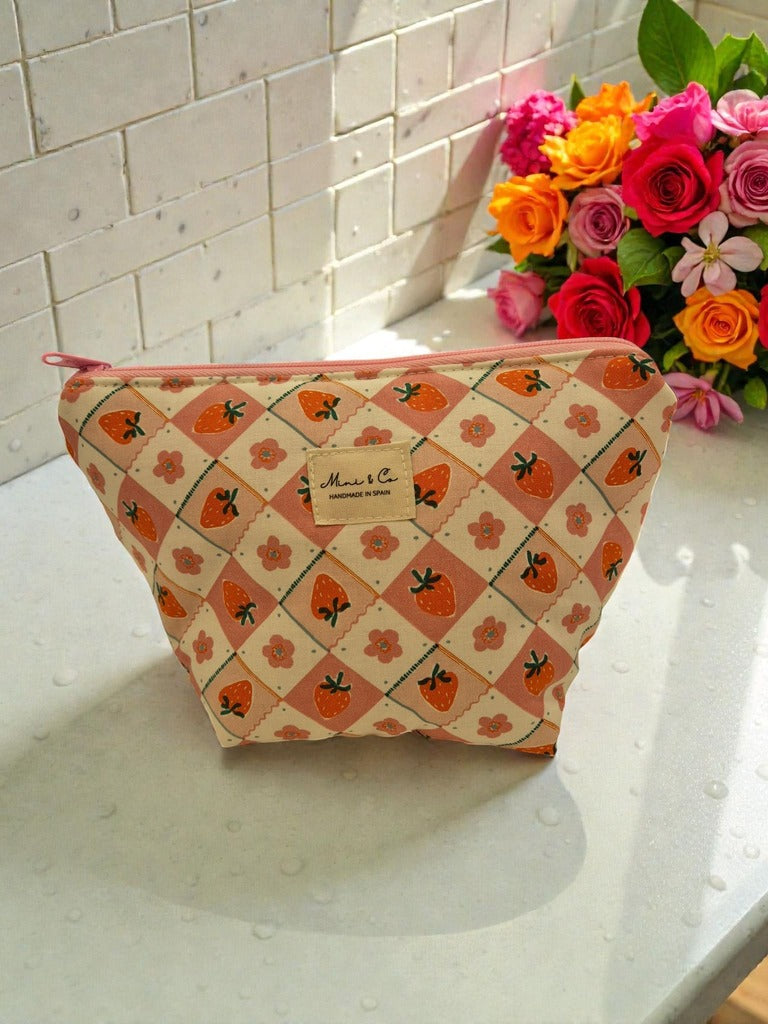 Neceser fresas vintage