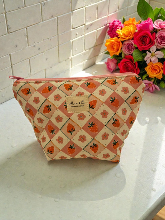 Neceser fresas vintage