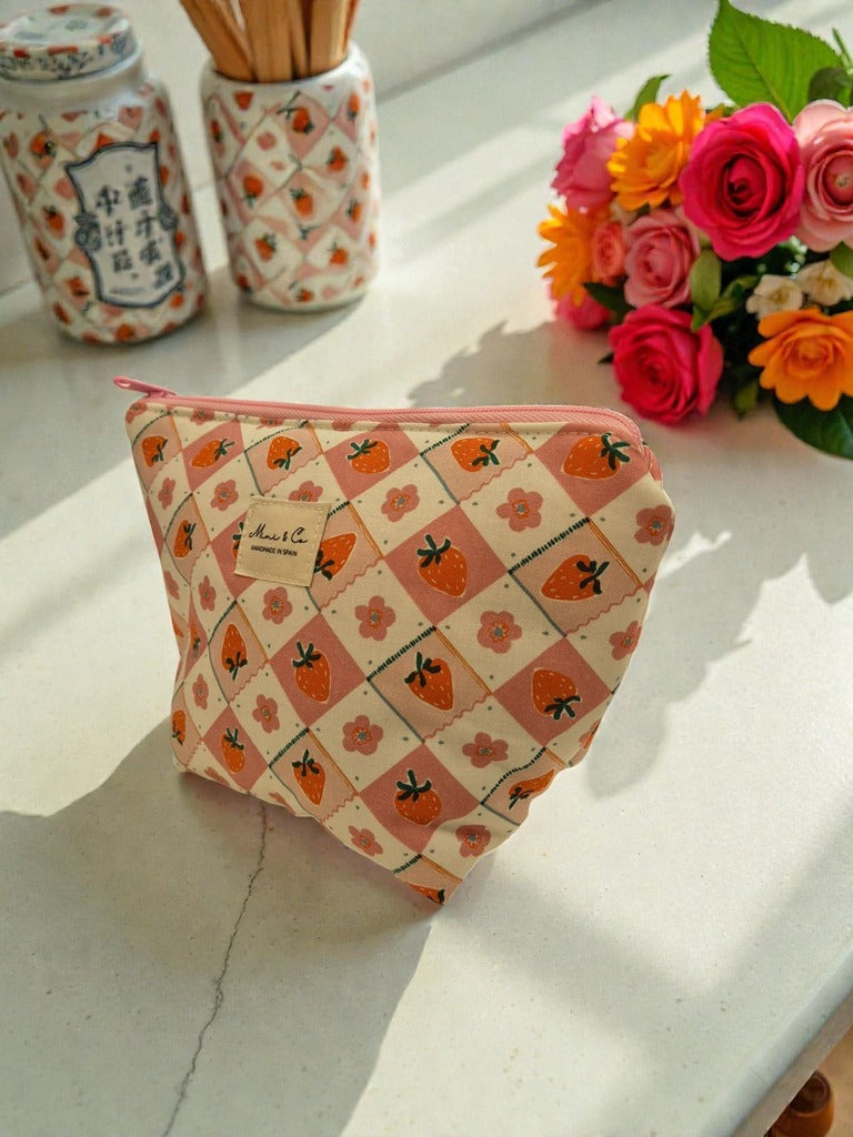 Neceser fresas vintage