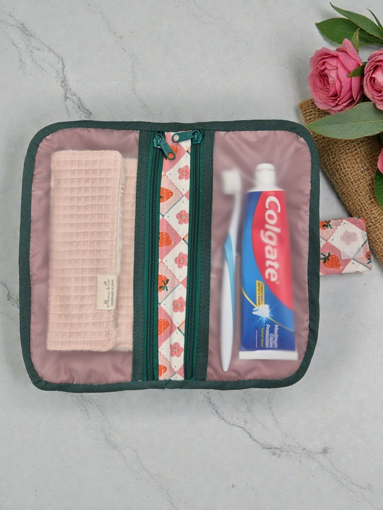 Neceser higiene fresas vintage