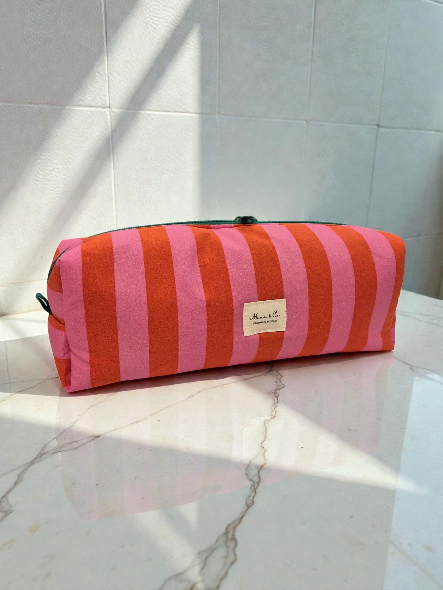 Neceser XXL rayas rosas y rojas