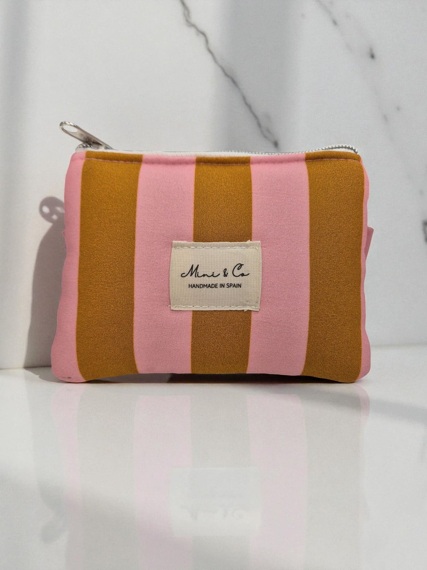 Carterita volante rosa marron