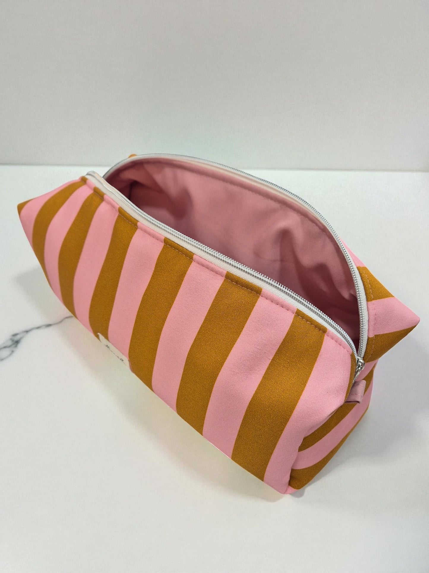 Neceser XXL rayas marrón y rosa